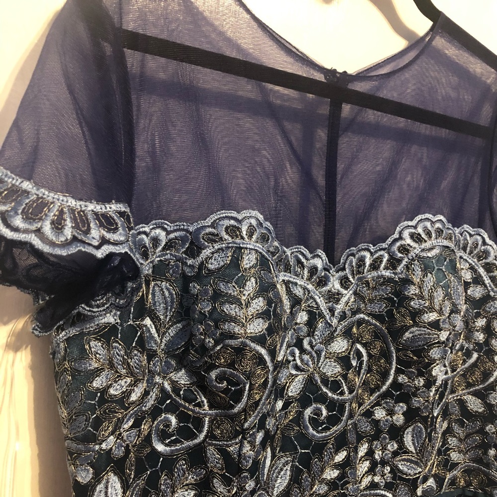 Sweetheart neckline midi dress